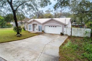 883 MONTROSE AVENUE, ORANGE CITY, FL 32763 Sold 04/21/25