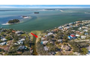 103 SHORE DRIVE, DUNEDIN, FL 34698 Sold 08/22/25