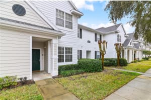 130 SOUTHERN PECAN CIRCLE, WINTER GARDEN, FL 34787 Sold 08/29/25