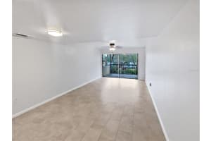 705 VILLAGE DRIVE, ST PETERSBURG, FL 33716 - MLS#MFRO6274281