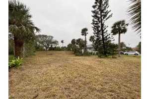 925 PENINSULA DRIVE, DAYTONA BEACH, FL 32118 Sold 02/25/25