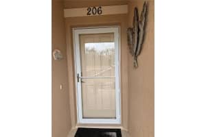 915 FAIRWAYCOVE LANE, BRADENTON, FL 34212 Sold 03/28/25