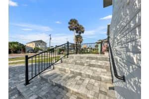 447 SEAVIEW AVENUE, DAYTONA BEACH, FL 32118 Sold 03/12/25