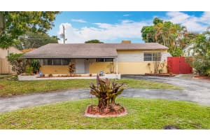 6771 MEADE STREET, HOLLYWOOD, FL 33024 Sold 03/05/25