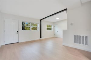 2913 AMELIA STREET, ORLANDO, FL 32805 Sold 05/13/25
