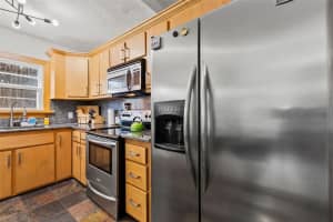 1442 YALE STREET, ORLANDO, FL 32804 Sold 05/06/25