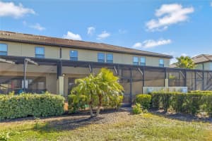 4587 Terrasonesta Dr, DAVENPORT