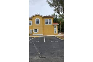 1013 PARK RIDGE CIRCLE, KISSIMMEE, FL 34746 - MLS#MFRO6275327