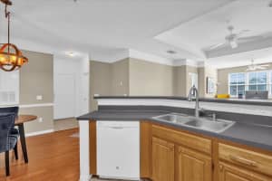 6413 ASTOR VILLAGE AVENUE, ORLANDO, FL 32835 - MLS#MFRO6275380