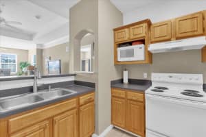 6413 ASTOR VILLAGE AVENUE, ORLANDO, FL 32835 - MLS#MFRO6275380