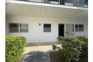 100 El Camino Dr #102, WINTER HAVEN