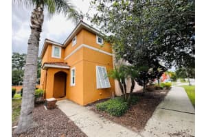 840 Las Fuentes Dr, KISSIMMEE