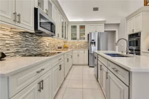 543 TIMBER RIDGE DRIVE, LONGWOOD, FL 32779 Sold 04/08/25