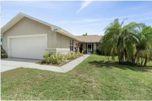 1423 GRAND CAYMAN CIRCLE, WINTER HAVEN, FL 33884 Sold 05/13/25