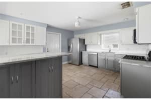 1423 GRAND CAYMAN CIRCLE, WINTER HAVEN, FL 33884 Sold 05/13/25