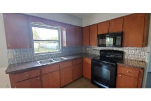 610 THOMAS AVENUE, WINTER HAVEN, FL 33880 Sold 03/24/25