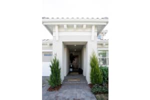 13586 ABBERWICK DRIVE, ORLANDO, FL 32832 Sold 03/31/25