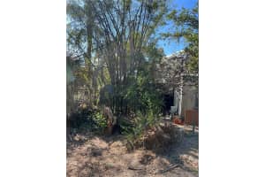 693 CHESTNUT STREET, CLERMONT, FL 34711 Sold 02/20/25
