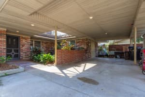 4135 CHULUOTA ROAD, ORLANDO, FL 32820 Sold 08/27/25