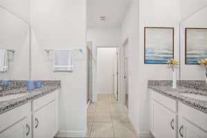 1688 BLUE LAGOON CIRCLE, MASCOTTE, FL 34753 Sold 06/04/25