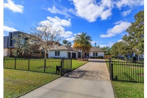 10416 POCKET LANE, ORLANDO, FL 32836 Sold 10/31/25