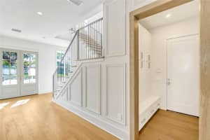 101 W Hazel St, Orlando, FL 32804, Sold 01/30/25