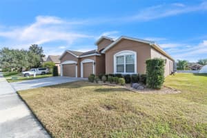 245 VIOLA DRIVE, AUBURNDALE, FL 33823 - MLS#MFRO6276416