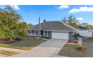 657 HUNTERS RUN BOULEVARD, LAKELAND, FL 33809 Sold 05/12/25