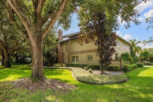 542 PAR STREET, ORLANDO, FL 32804 Sold 03/28/25