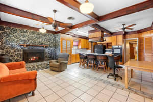 328 SEMINOLA BOULEVARD, CASSELBERRY, FL 32707 Sold 03/28/25