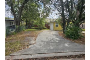 1040 Maxey Dr, WINTER GARDEN