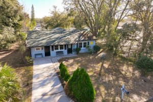 418 BARROW AVENUE, TAVARES, FL 32778 Sold 03/28/25