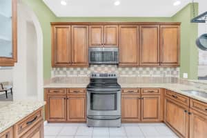 4292 LILLIAN HALL LANE, ORLANDO, FL 32812 Sold 03/14/25