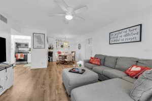 8217 SUN SPRING CIRCLE, ORLANDO, FL 32825 Sold 03/31/25