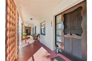 100 INTERLACHEN AVENUE, WINTER PARK, FL 32789 Sold 03/31/25