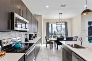153 VILLA DOMANI CIRCLE, DAVENPORT, FL 33896 Sold 07/18/25