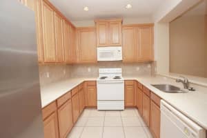 980 CRESTWOOD COMMONS AVENUE, OCOEE, FL 34761 Sold 09/23/25