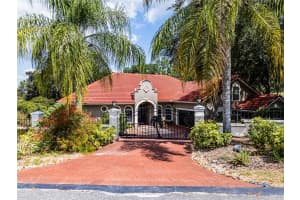 120 MAGNOLIA AVENUE, HOWEY IN THE HILLS, FL 34737 Sold 03/20/25