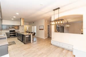 933 SOUTHERN OAK LANE, APOPKA, FL 32712 Sold 05/01/25