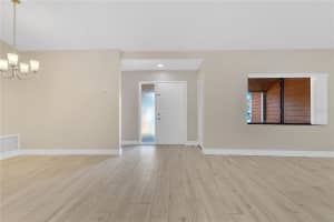 605 MARNI DRIVE, WINTER SPRINGS, FL 32708 Sold 05/22/25