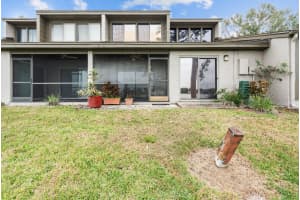 136 CAROLWOOD BOULEVARD, FERN PARK, FL 32730 Sold 03/11/25