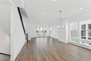 2221 VALENTINE ALLEY, ORLANDO, FL 32804 - MLS#MFRO6277895