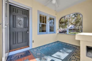 817 GREENWOOD STREET, ORLANDO, FL 32801 Sold 04/25/25