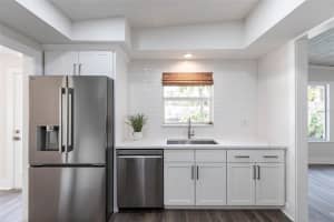 5239 WINDING WAY, SARASOTA, FL 34242 Sold 04/30/25
