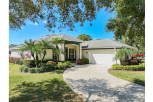 2161 PARK FOREST BOULEVARD, MOUNT DORA, FL 32757 Sold 04/02/25