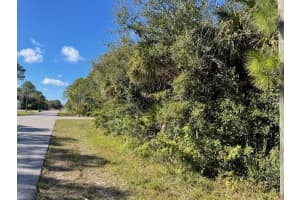 18070 YORK AVENUE, PORT CHARLOTTE, FL 33948 Sold 06/02/25