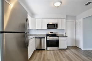 9913 PEDDLERS WAY, ORLANDO, FL 32817 Sold 04/04/25