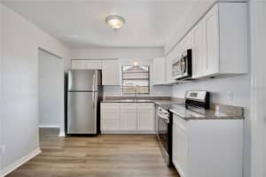 9913 PEDDLERS WAY, ORLANDO, FL 32817 Sold 04/04/25