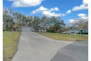 212 GLENN STREET, LEESBURG, FL 34748 Sold 04/21/25