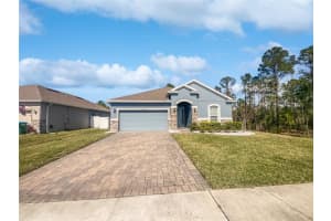 1038 Commuter Dr, DELTONA